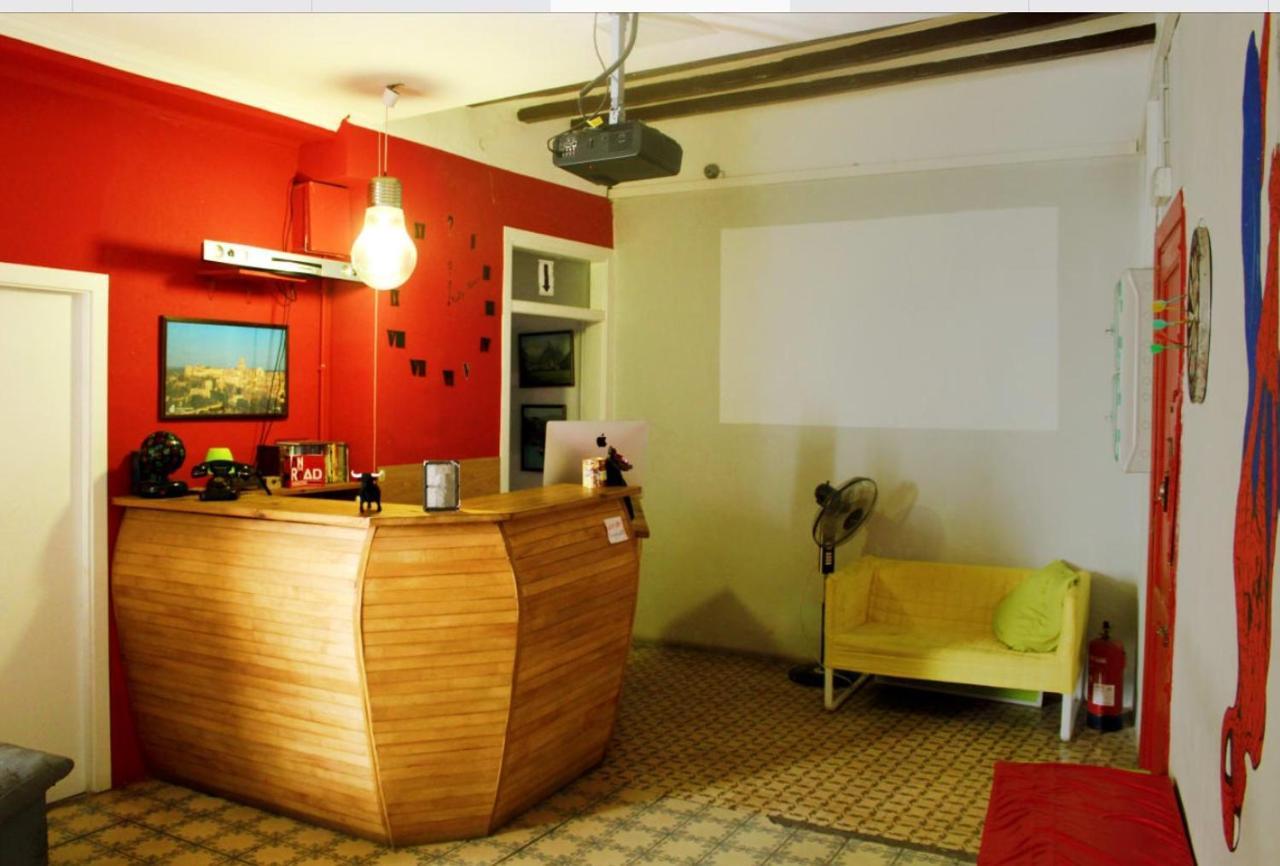 La Nau Rooms Tarragona Exterior photo
